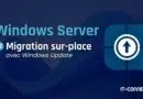 Blue gradient banner advertising Windows Server migration on-site with Windows Update, featuring a circular upload icon and IT-Connect logo.